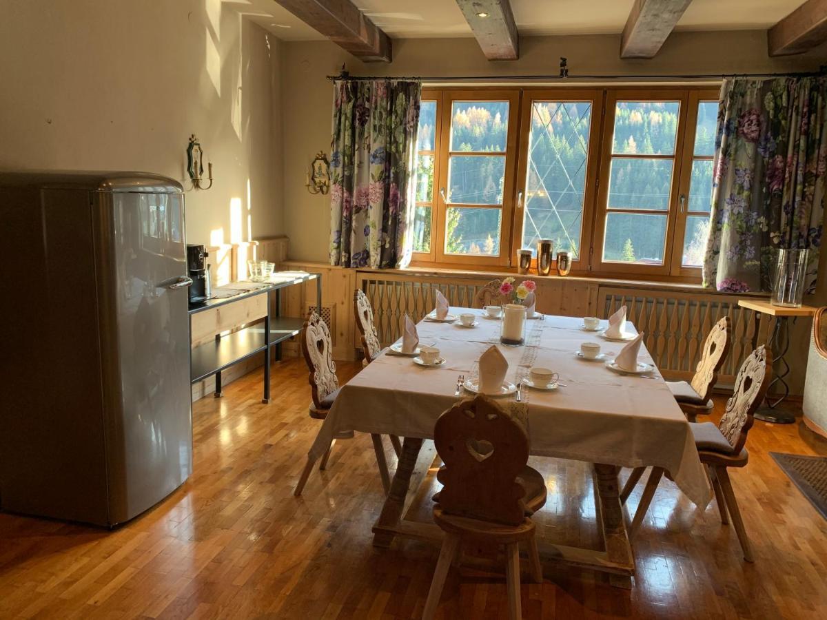 Chalet Brunnenhof Sankt Anton am Arlberg Exterior photo